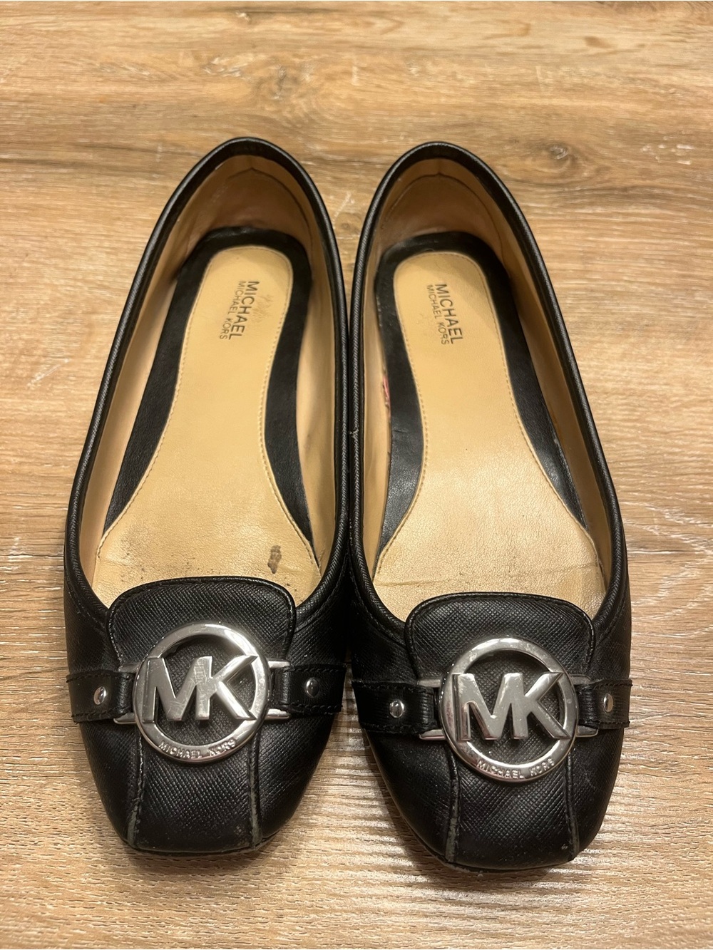 Michael Kors Black Leather Logo-Emblem Ballet Flats